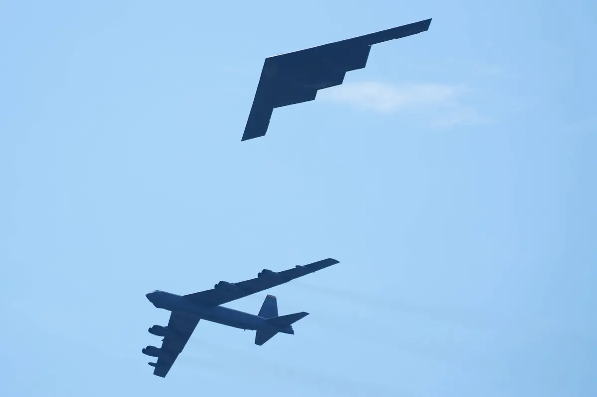 Trump amenință Iranul cu bombardamente asupra țintelor civile, aliații cer invazie terestră