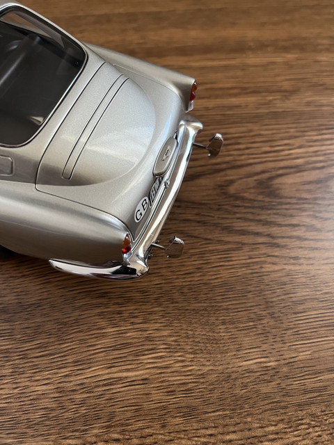 DB5 17.jpg