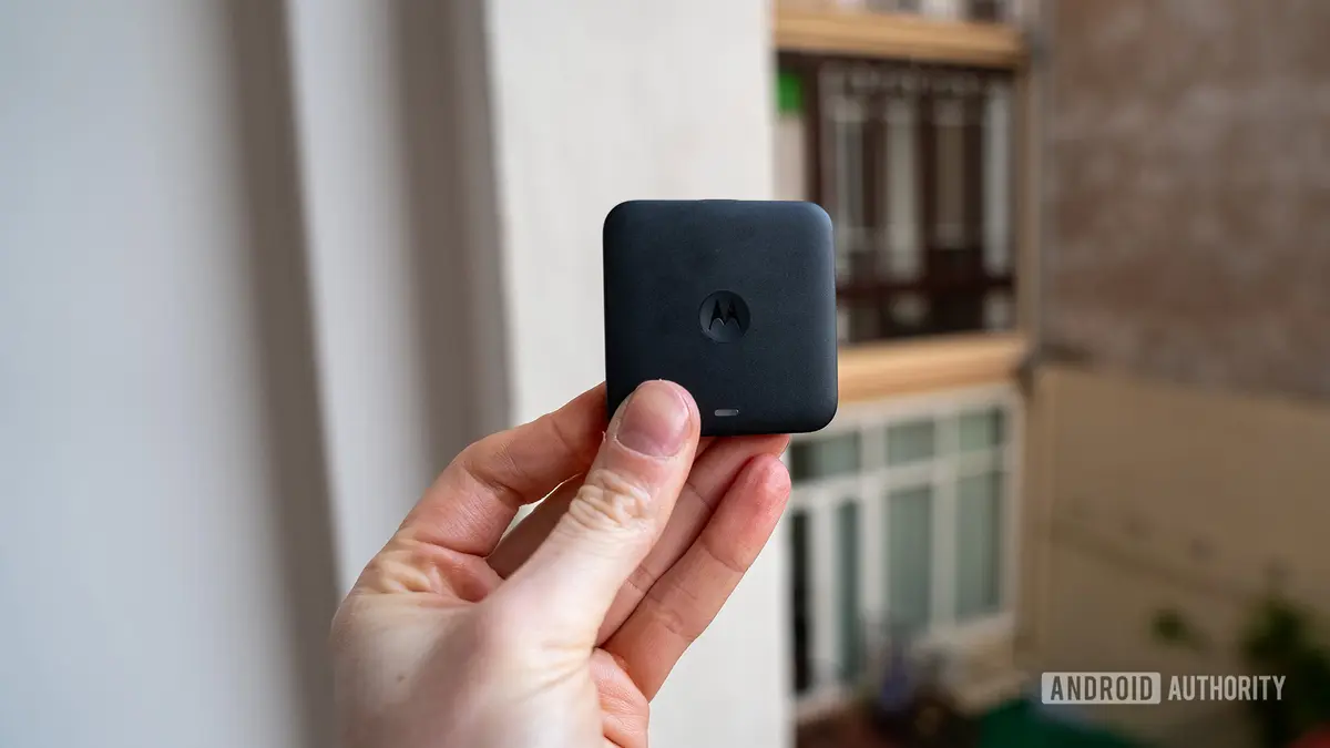 Motorola's Android Auto Adapter Now Available for Year-End Shopping