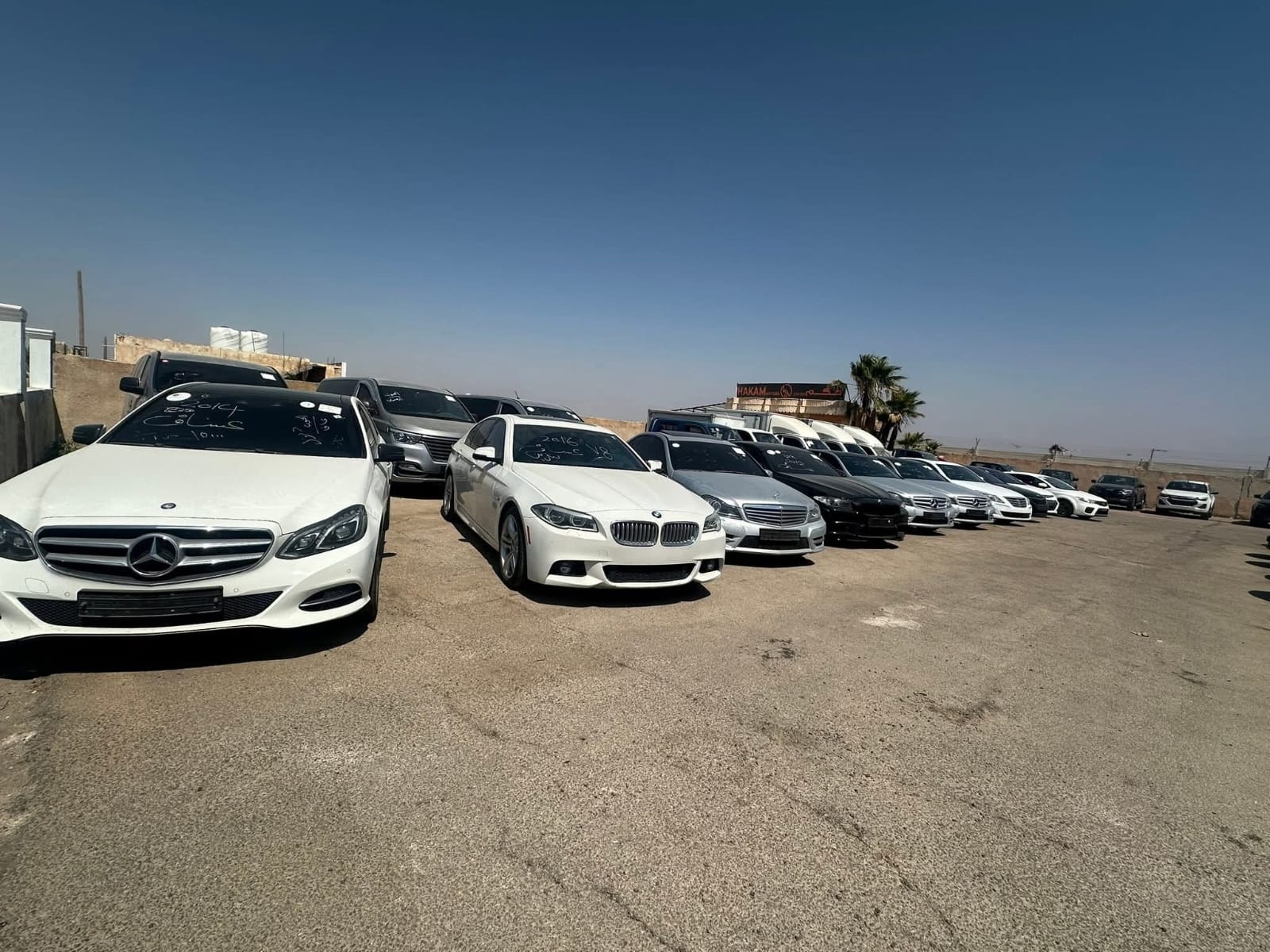 سيارة بسعرين.. ما هو سبب الفوضى في سوق السيارات المستعملة؟
