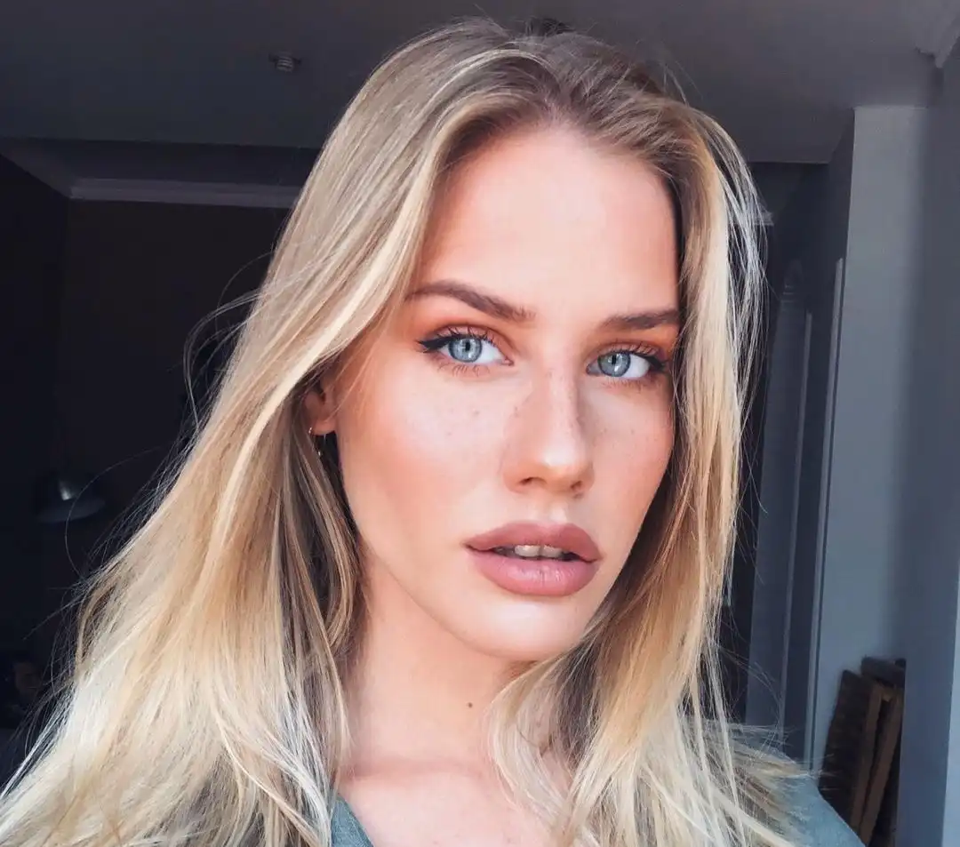 Alina Efimova Wallpapers Insta Fit Bio (16)