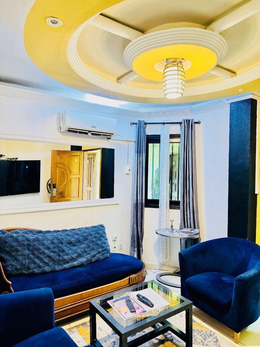 Chambre meublée à louer à Biteng, Yaoundé - 30000 FCFA/nuit