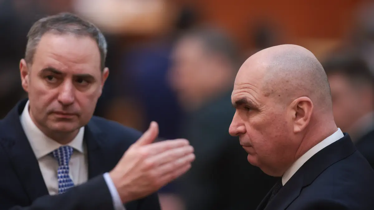 Ilie Bolojan a scăpat porumbelul în direct. A anunțat că toți liberalii vor demisiona din funcțiile publice.
