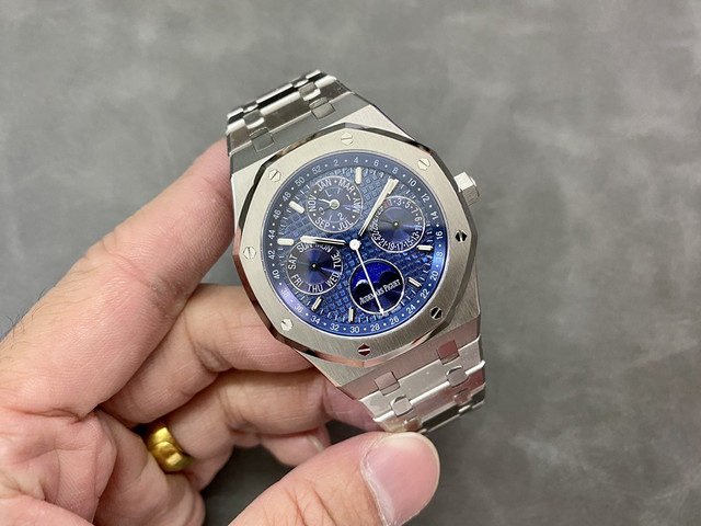 AP (12)
