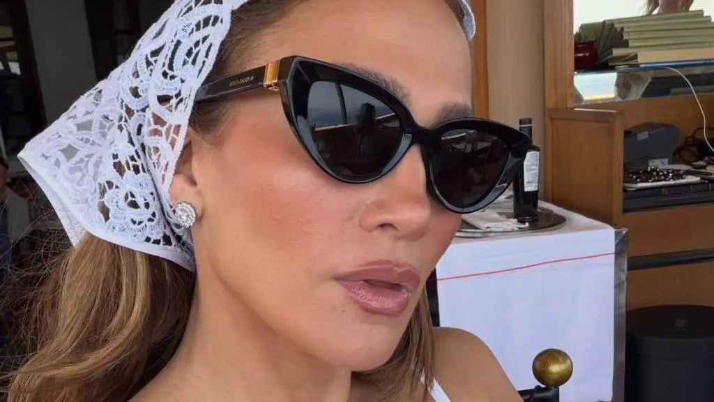 Jennifer Lopez Dazzles in Revealing Dolce & Gabbana Bodysuit
