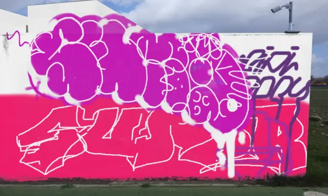 Graffiti artwork by Sumoe