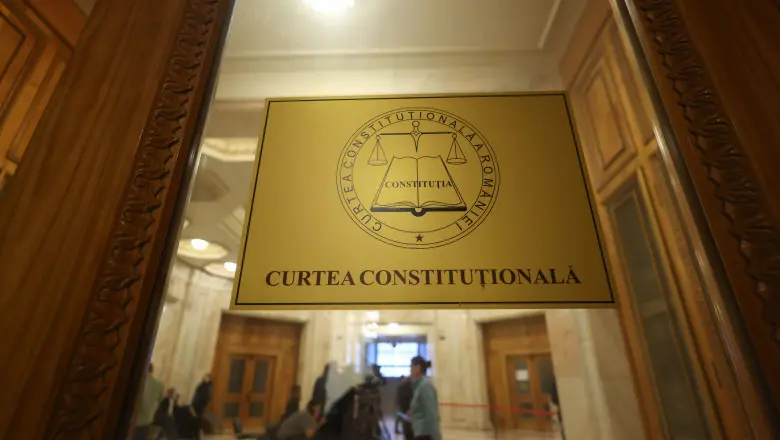 Nicușor Dan contestă legea integrității la Curtea Constituțională