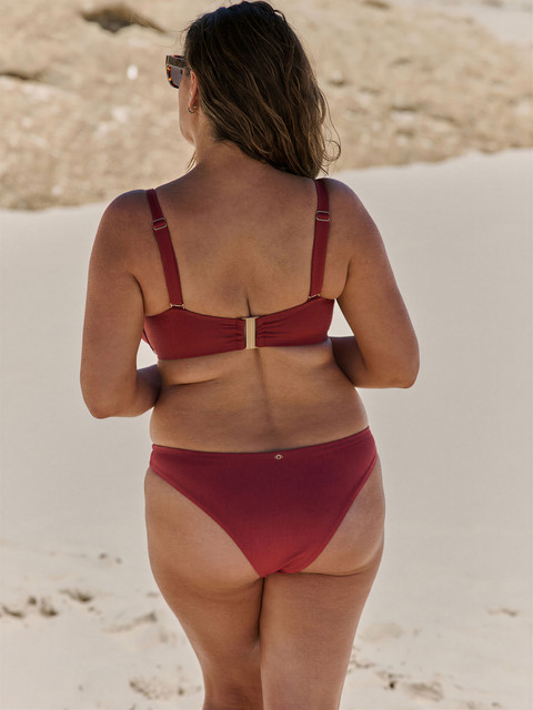 Kelly Upscale (13)
