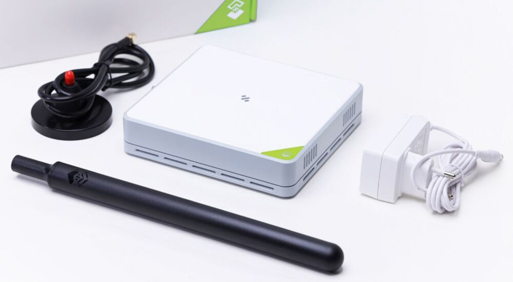 SenseCAP M2 Multi-Platform LoRaWAN® Indoor Gateway (SX1302