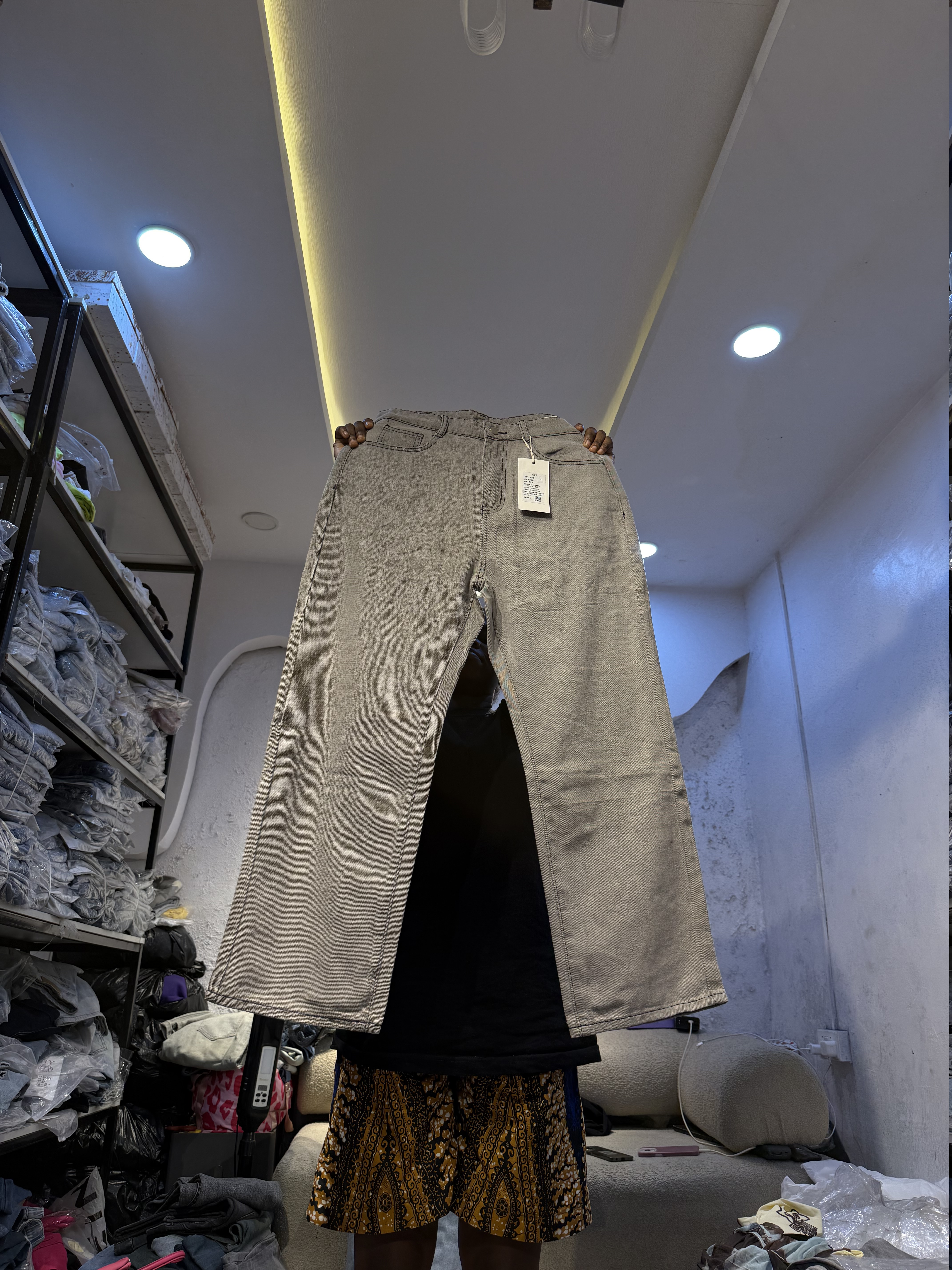Waist 32