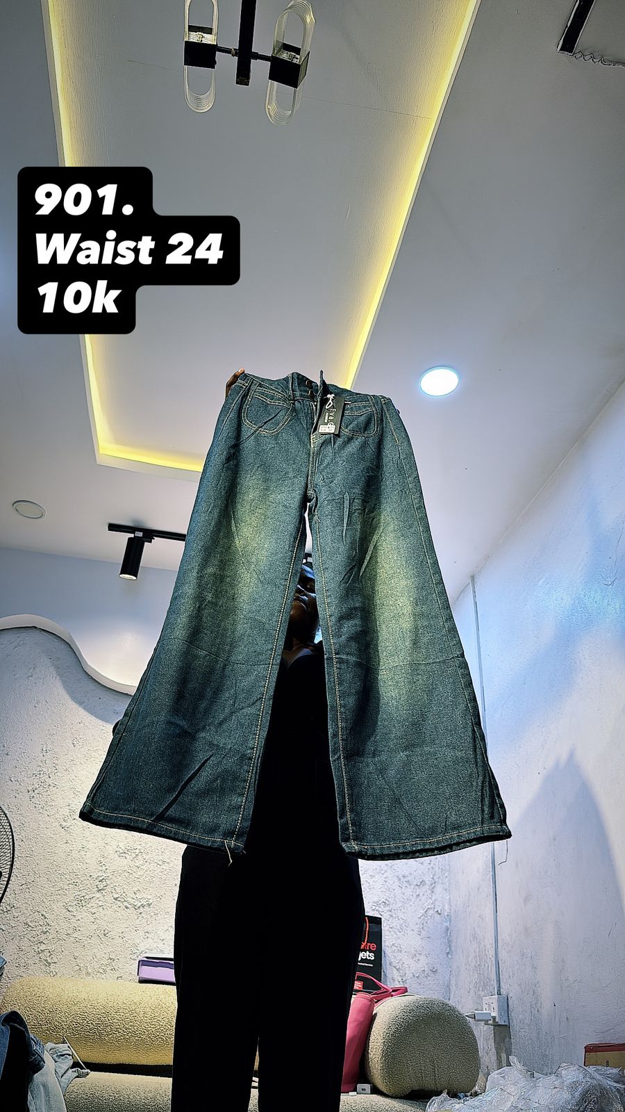 Waist 24