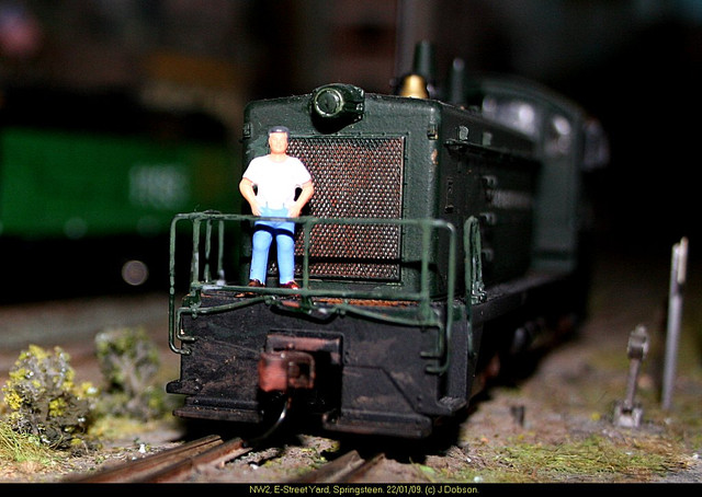NW2-E-Street-Yard-Springsteen-3.jpg