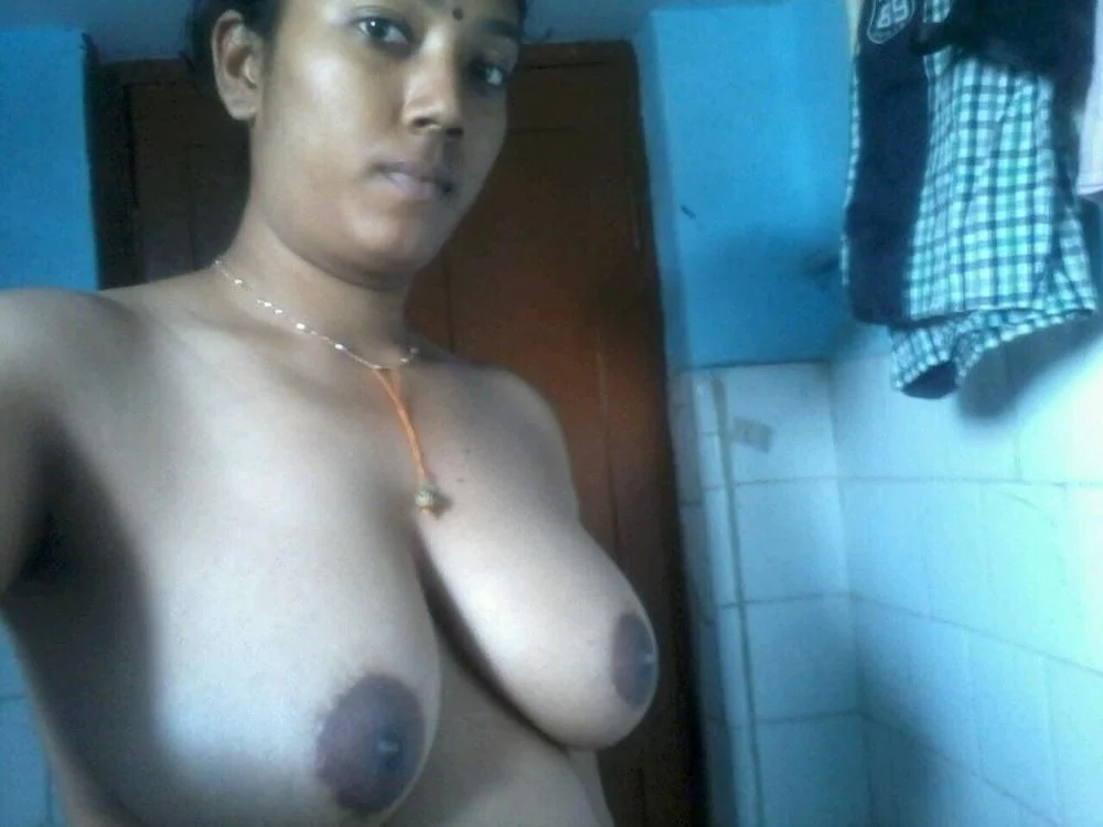 Indian-Mallu-girlfriend-nude-pics.webp