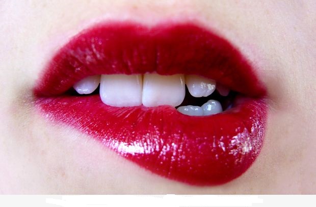 [Image: LIPCUT1.jpg]