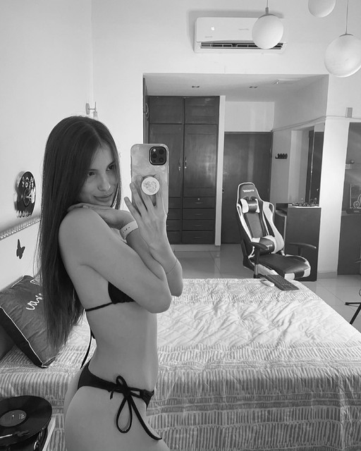 KIM-VALENTINA-13