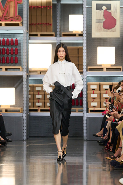 LOOK 10.jpg