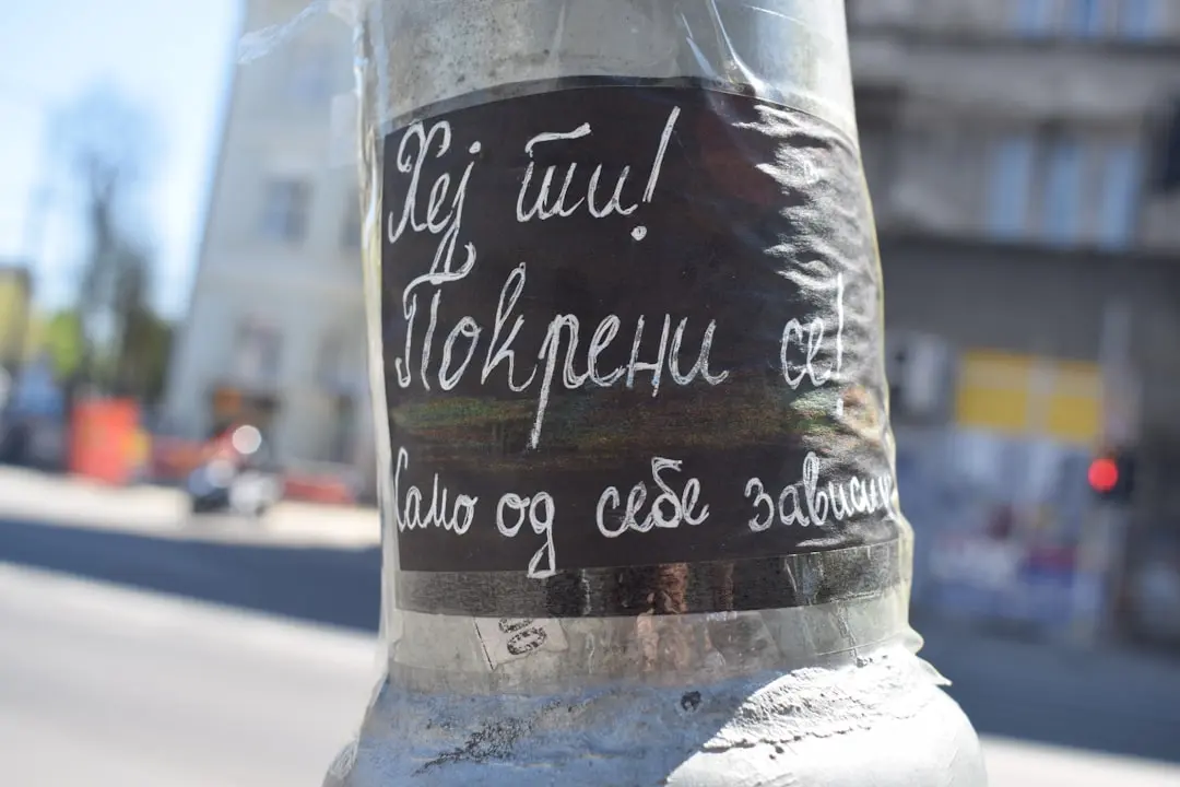 Cum au scăpat doi tineri de o datorie de 200.000 de dolari folosind imobiliarele