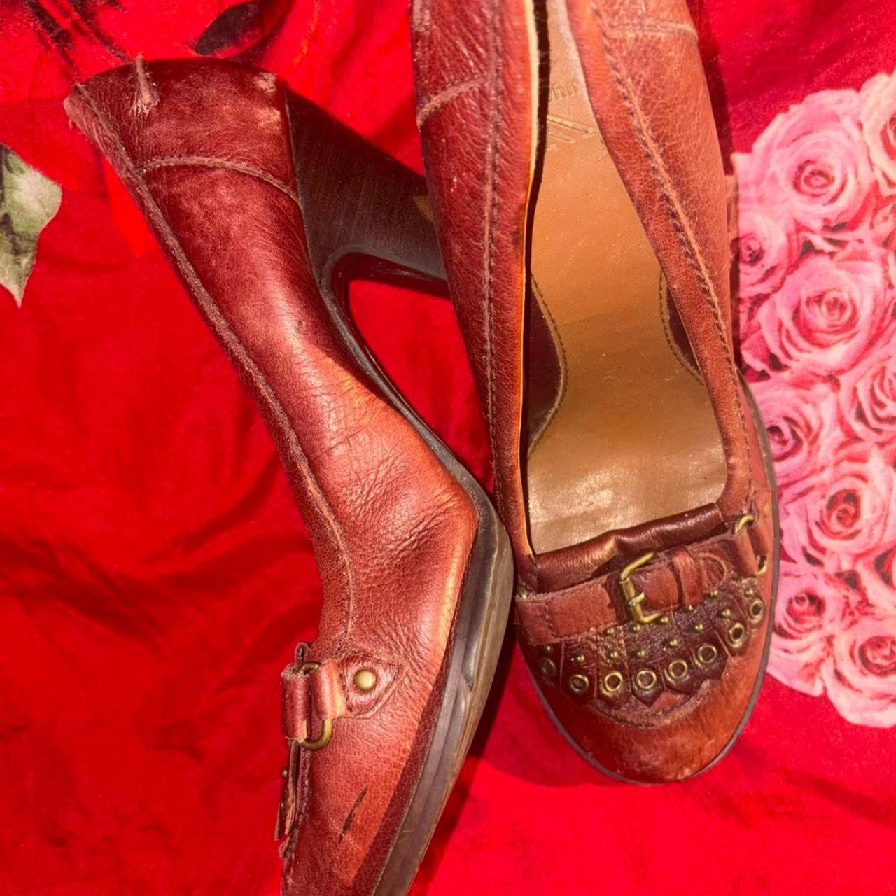 Prada Women's Brown and Burgundy Courts