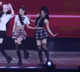 ezgif-4d8a3b542ab97c.gif