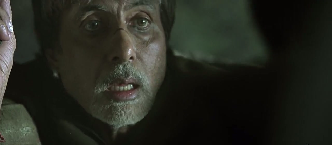 Ram Gopal Varma Ki Aag Screenshot