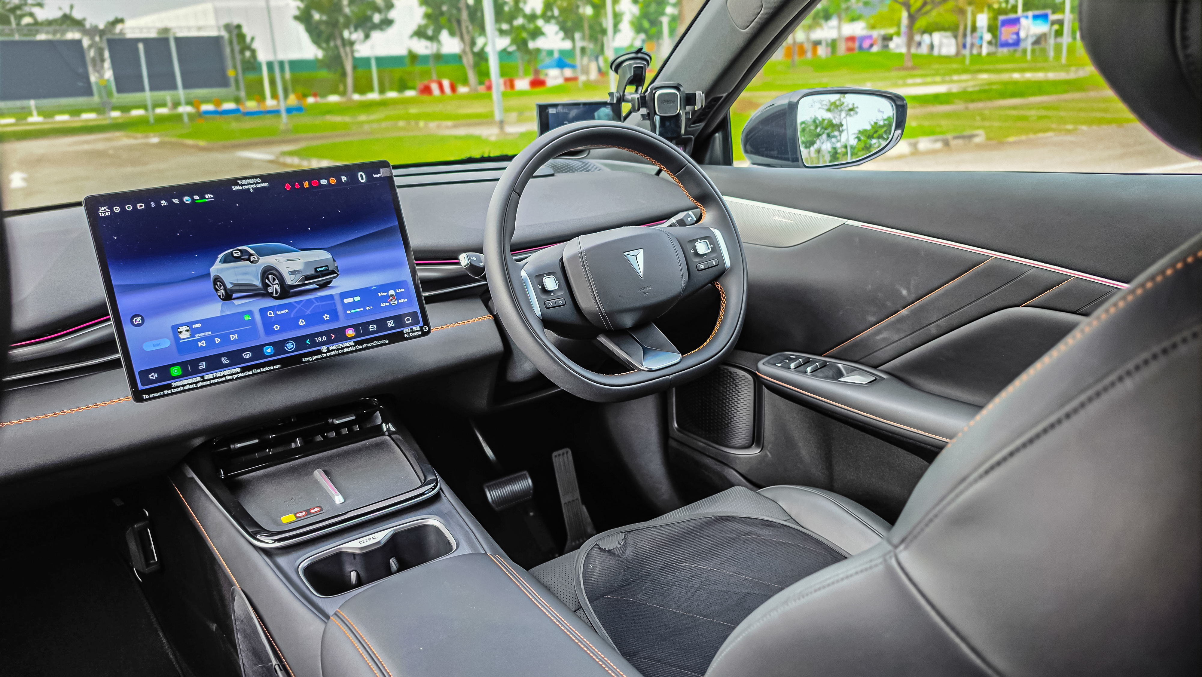 DEEPAL S05 dashboard overview with Sunflower touchscreen