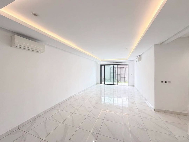 Appartement · 3 chambres · Riviera Palmeraie, Cocody · à louer