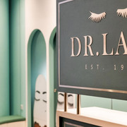 DR. LASH Lounge Interior and Consultation Area