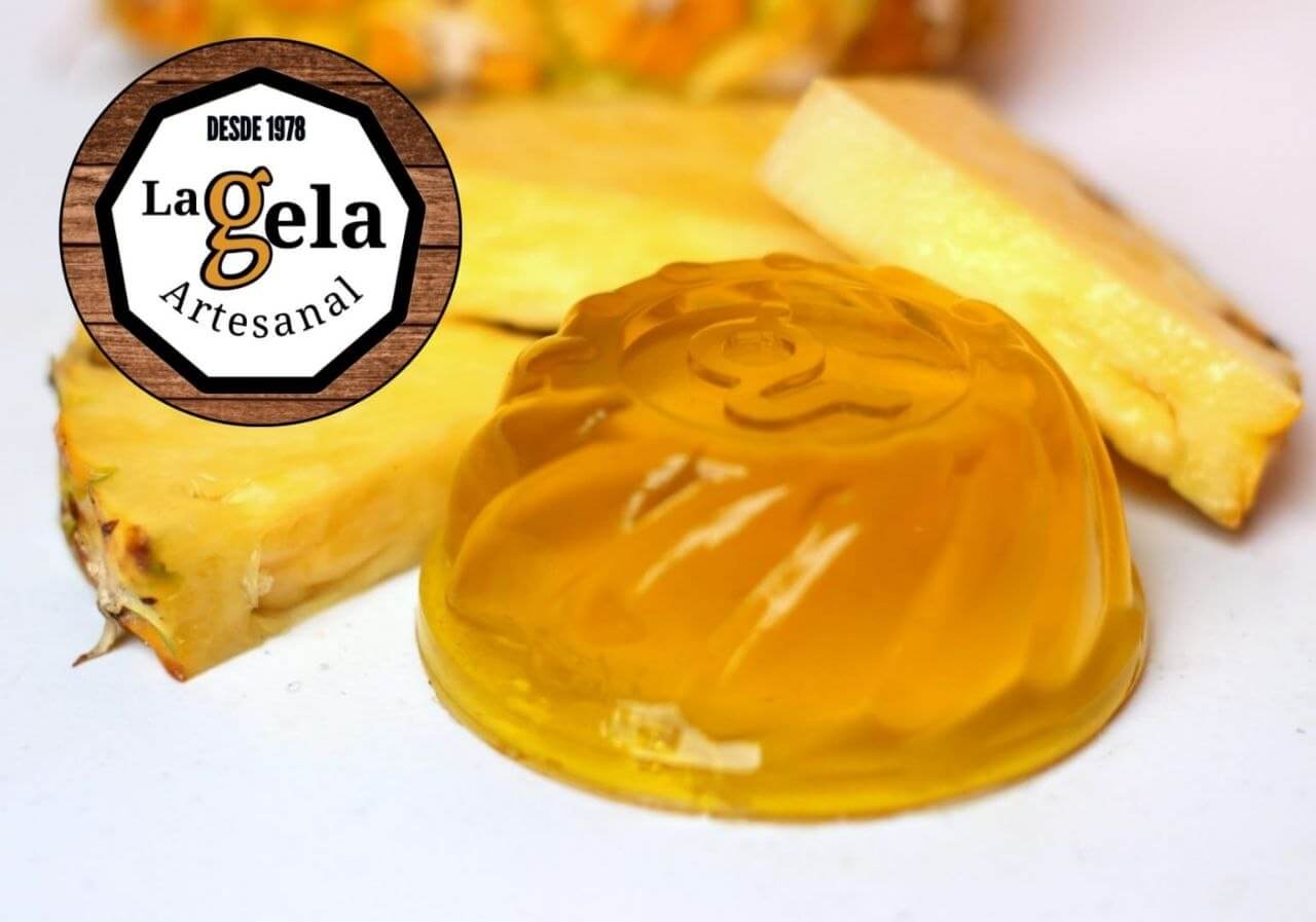 Gelatina clásica de piña