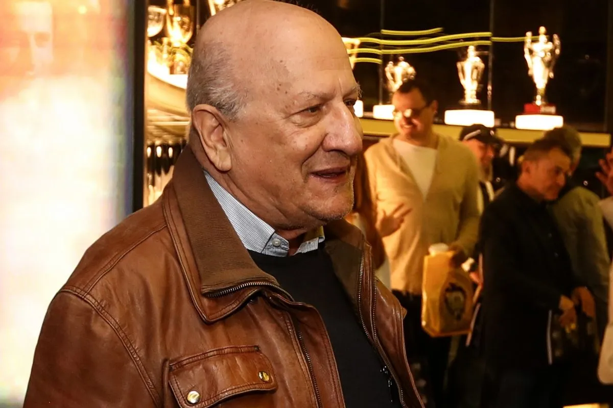 Ο Αντώνης Πανούτσος παραμένει νοσηλευμένος στη ΜΕΘ με ιό του Δυτικού Νείλου