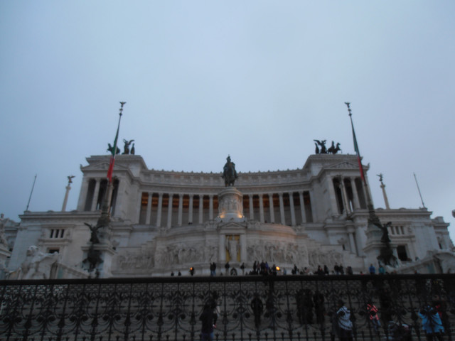 Monument Victor Emmanuel II-2.jpg