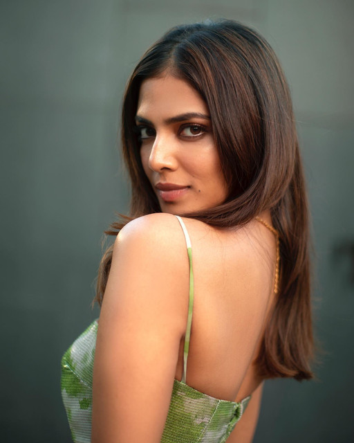 malavikamohanan-29
