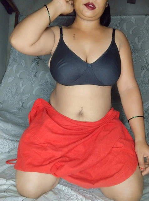 Wife Mom Aunty ki incest dunia with pics & Gifs