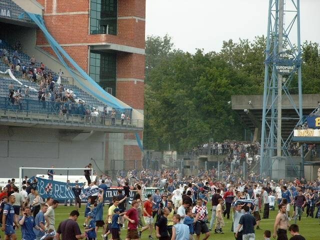 f94hrn809fckk2dh.jpg
