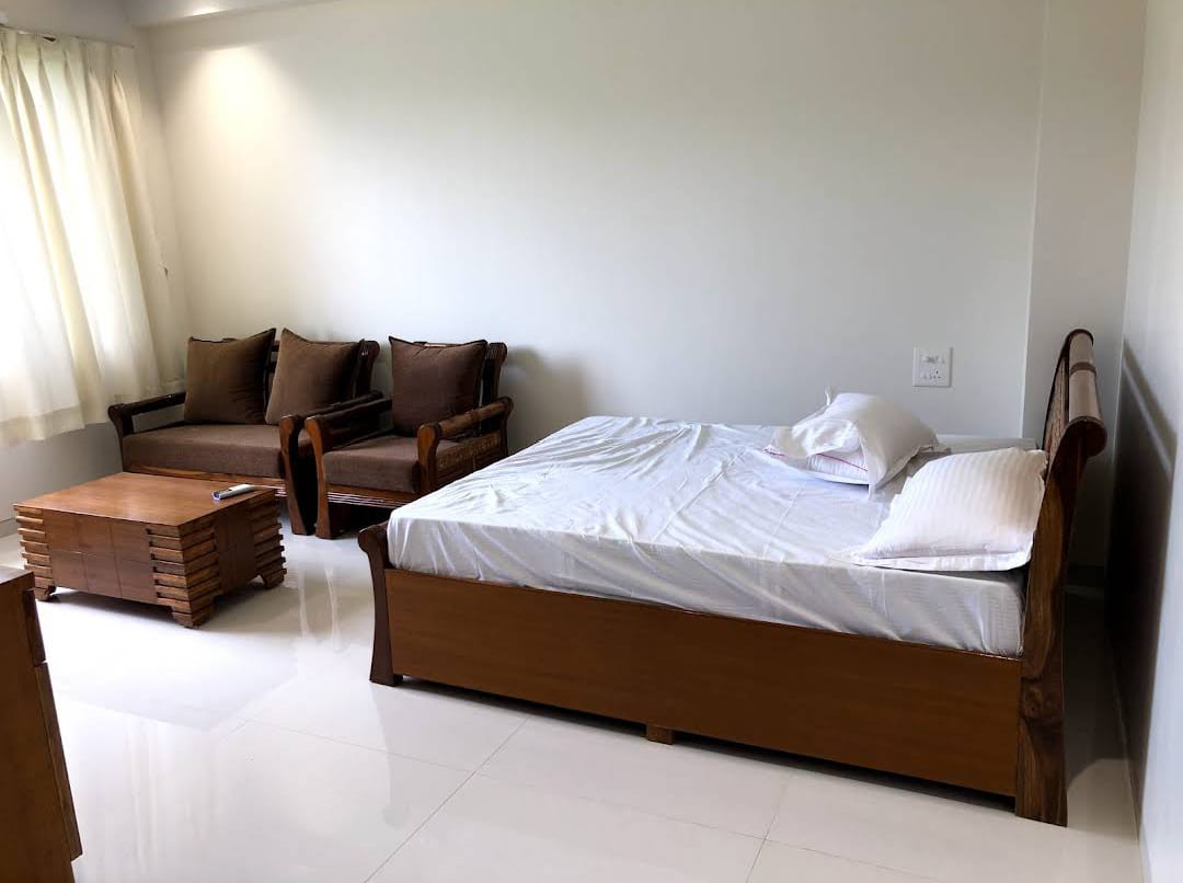 Luxury Room at Niharika Bhawan Katra