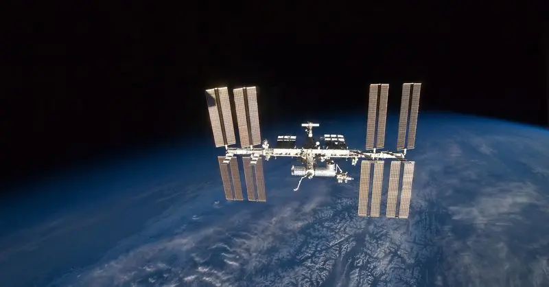 ISS crew shelters after Zvezda module repair sparks fresh leak concerns