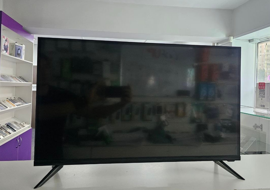 Скупка Телевизор Color TV QLEDTV 32" — компактный современный телевизор с Smart TV для квартиры, кухни, детской или небольших комнат. в Астане