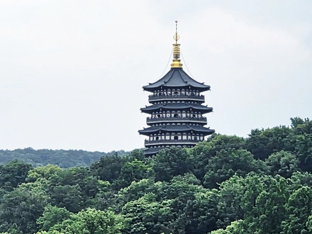 103.jpg
