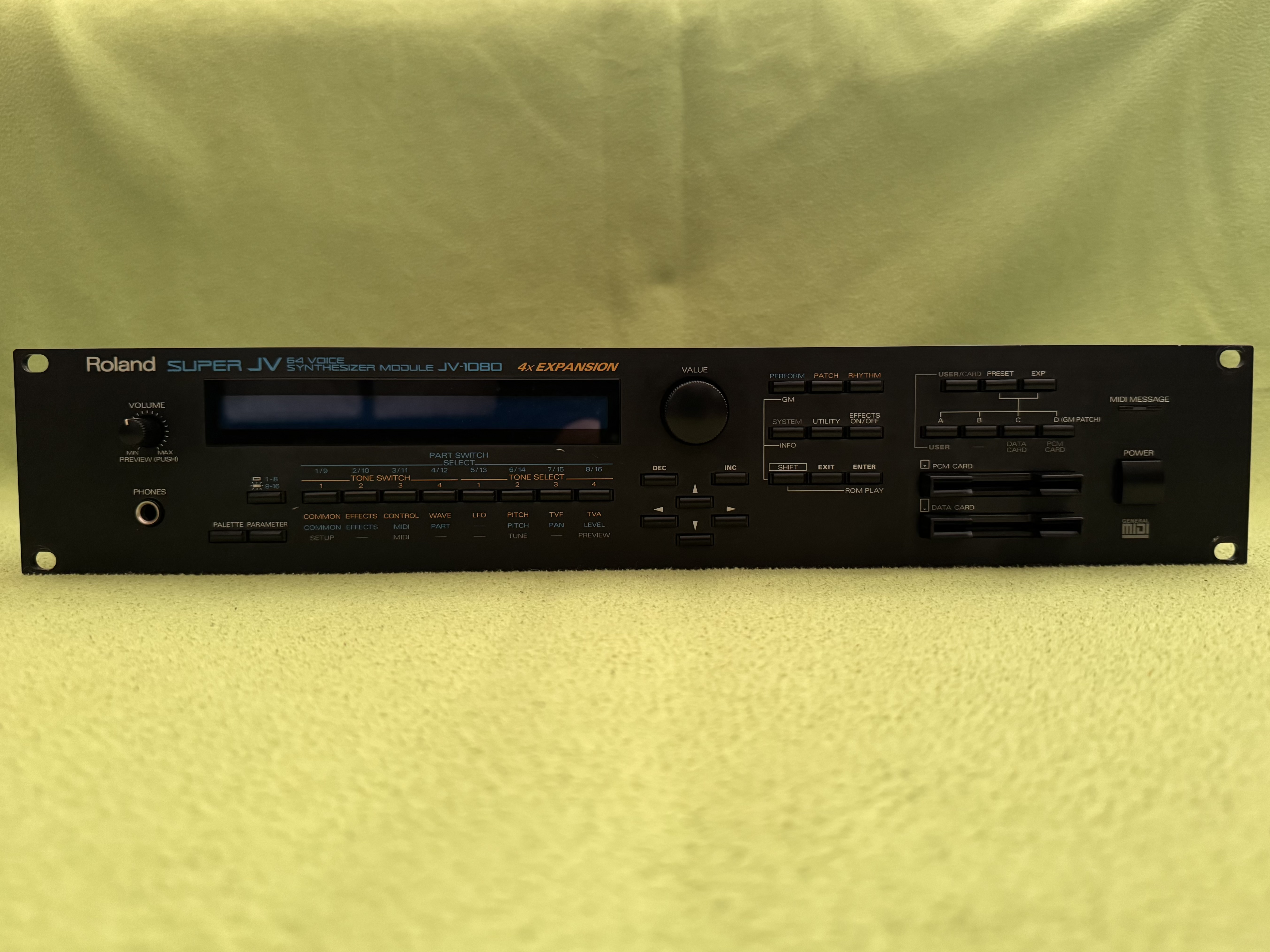 Roland JV1080