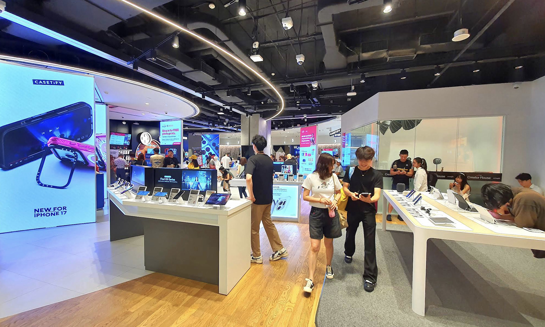 Latest smartphones and devices at Singtel Shop
