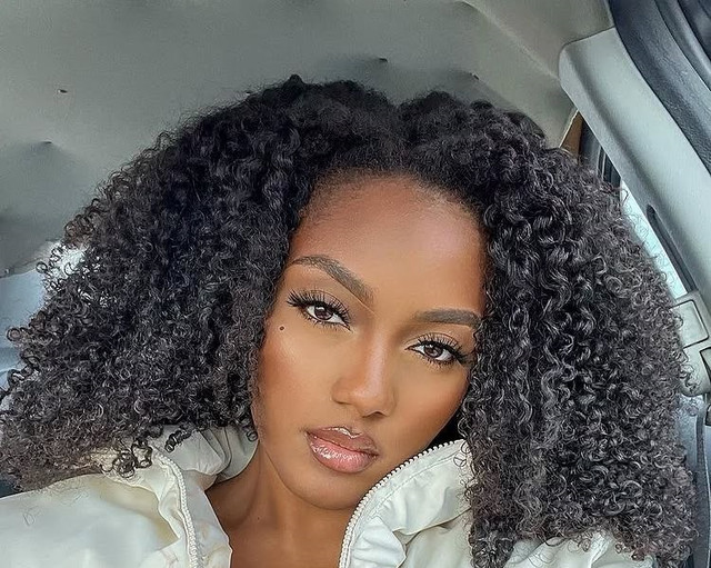 Chelsea-Redd-Wallpapers-Insta-Fit-Bio.jpg