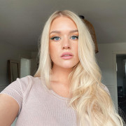 Samantha-Ravndahl-Wallpapers-Insta-Fit-Bio-4