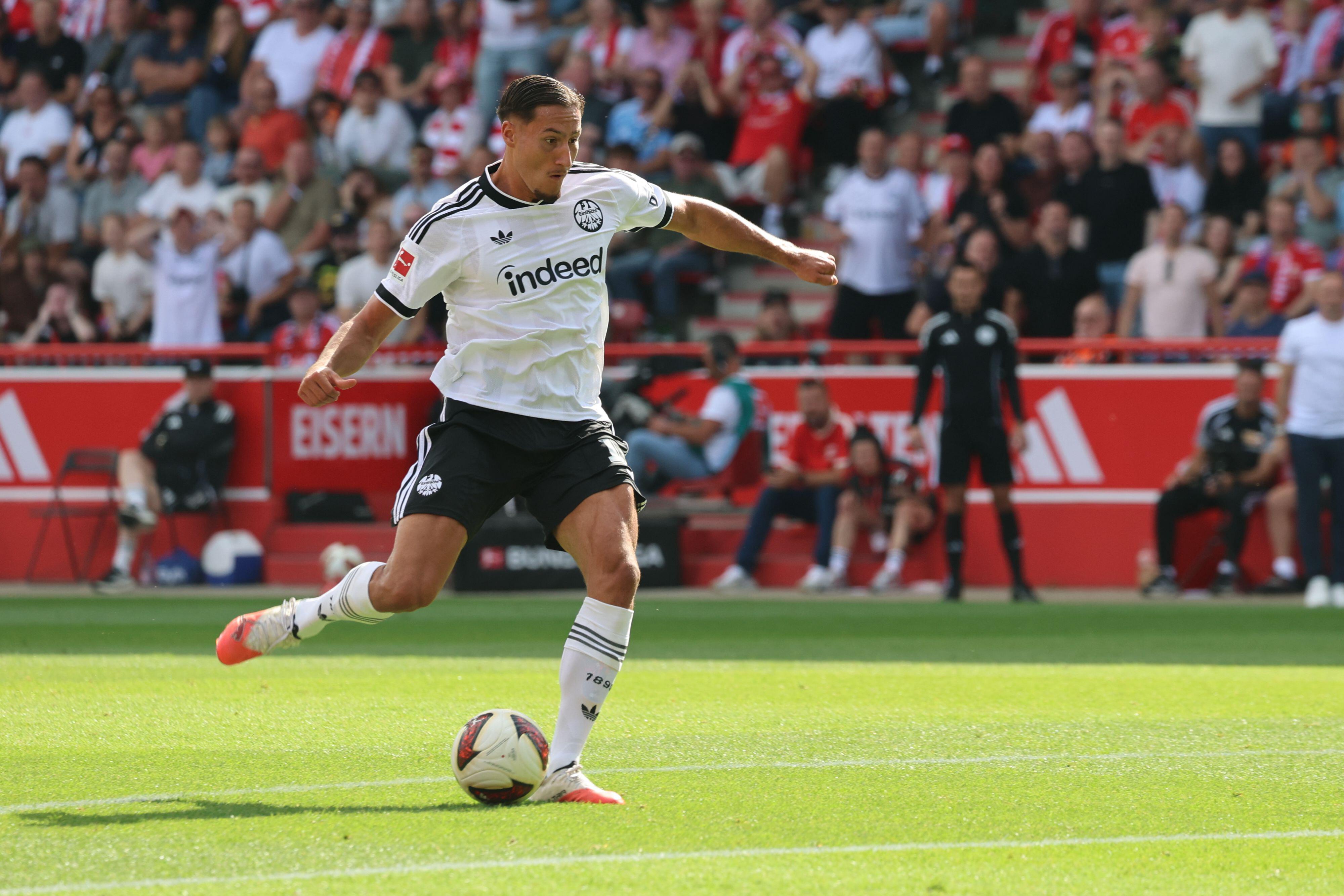 Younes Ebnoutalib 