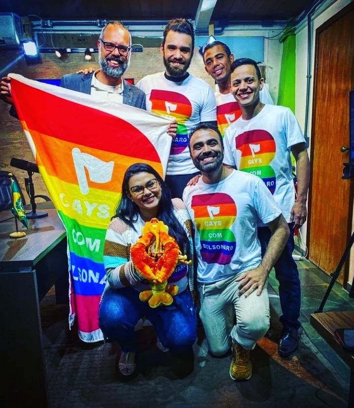 fletos-Con-Bolsonaro.jpg