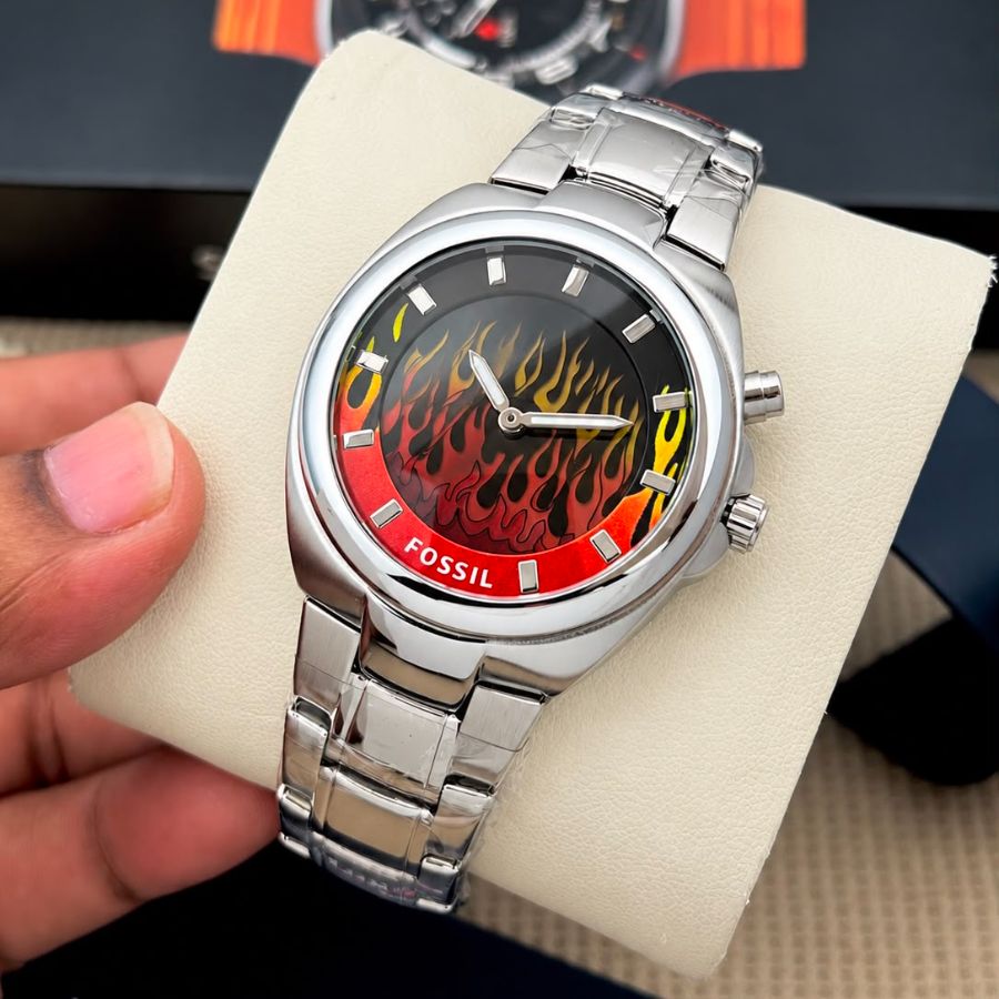 Fossil men's premium watch with stylish flame design dial and metal bracelet