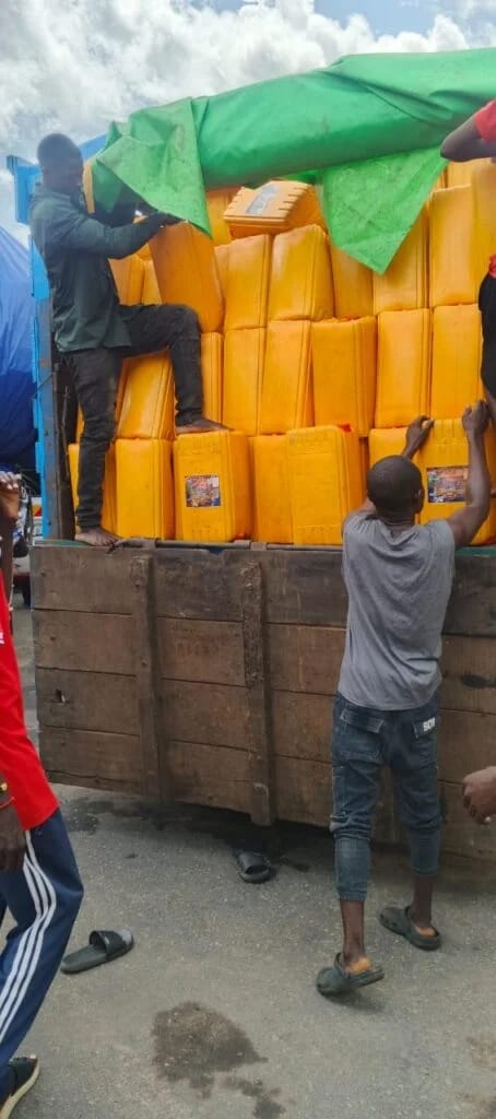 A closer look at the seized jerrycans of 'Super Delicious' vegetable oil
