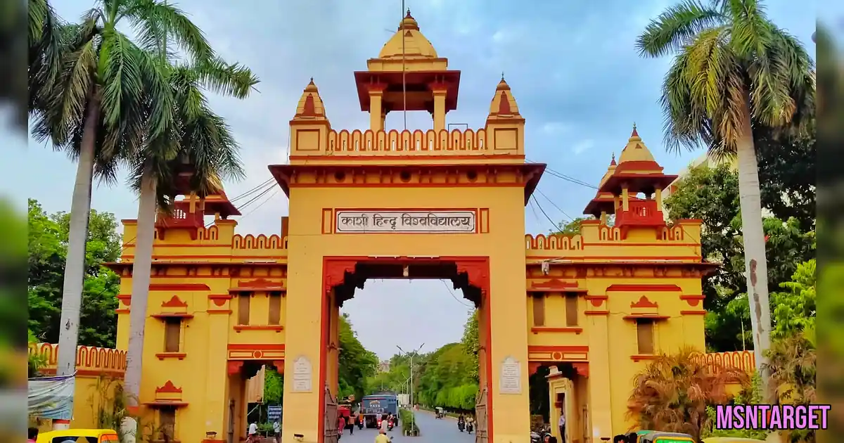 प्रतिभा को मिलेगा पंख! - The Entrance To The Temple In Chennai