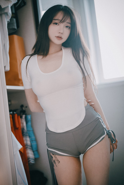 A (20)