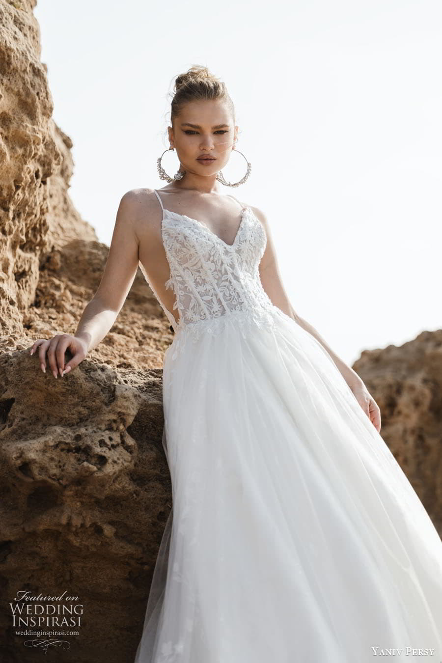 yaniv-persy-2024-destinations-bridal-detached-puff-sleeves-sleeveless-straps-plunging-v-semi-sweethe