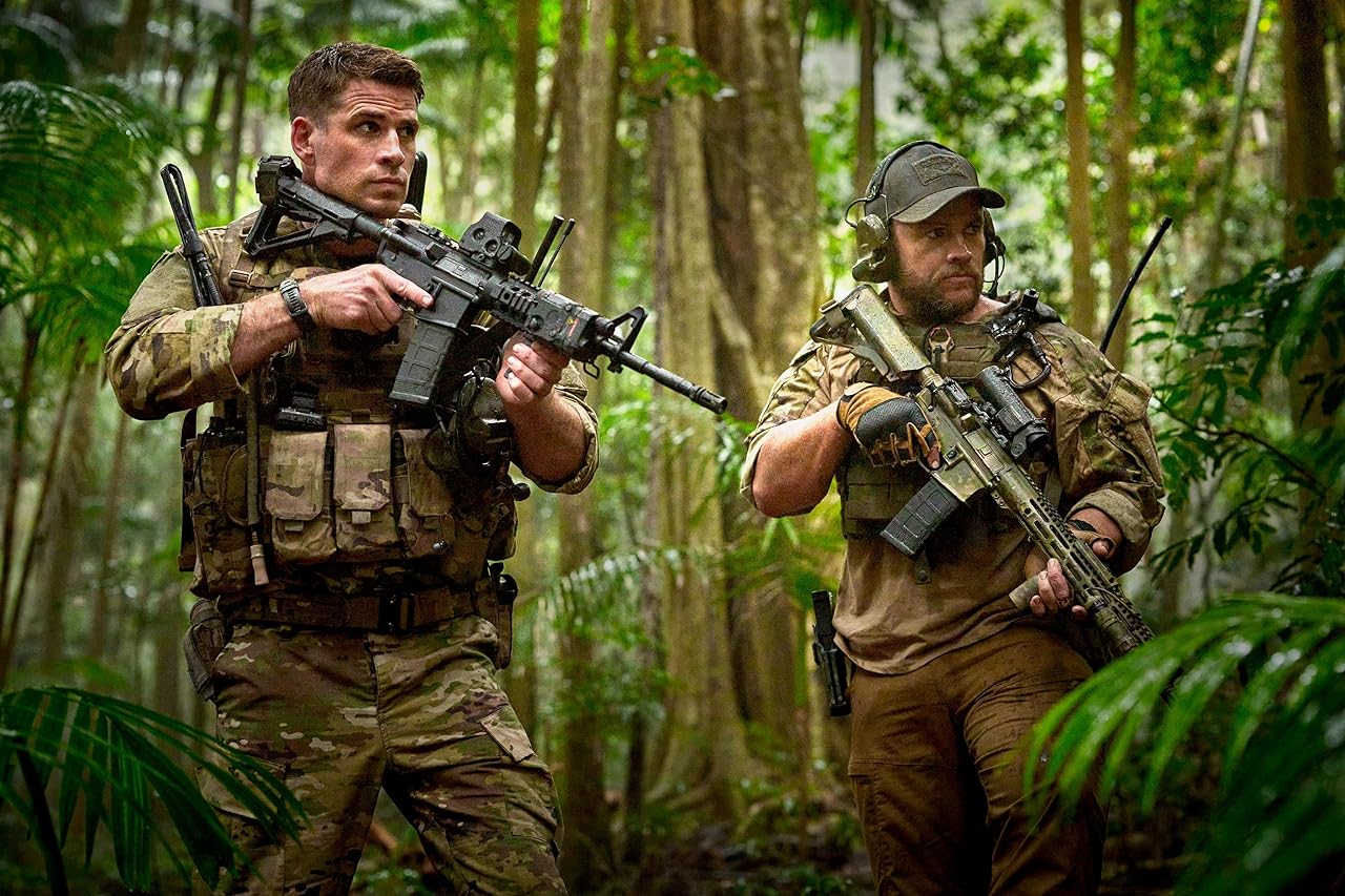 Liam Hemsworth dan Luke Hemsworth
