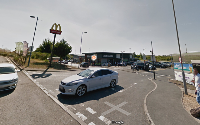 Macdonalds-Entrance